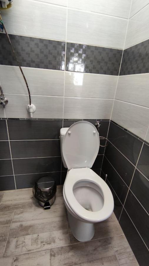 Freedom-Fehervar Apartman Székesfehérvár Exteriör bild