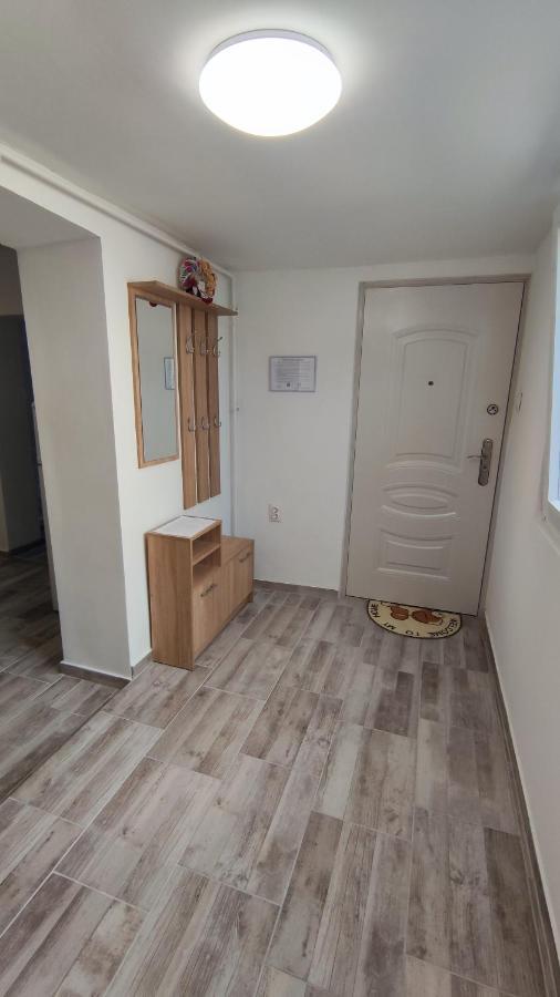 Freedom-Fehervar Apartman Székesfehérvár Exteriör bild